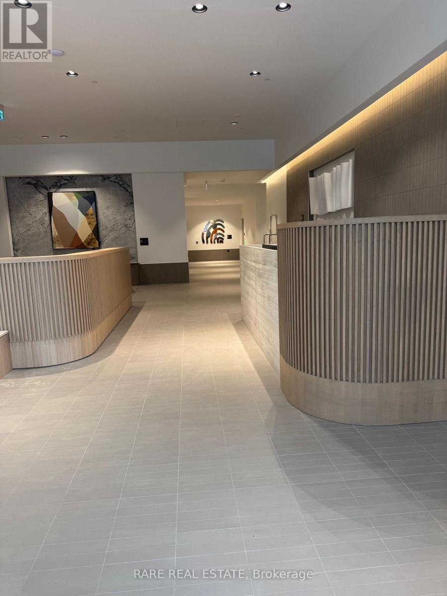 395 Square One Drive, Mississauga, Ontario  L5B 0P6 - Photo 23 - W12648874