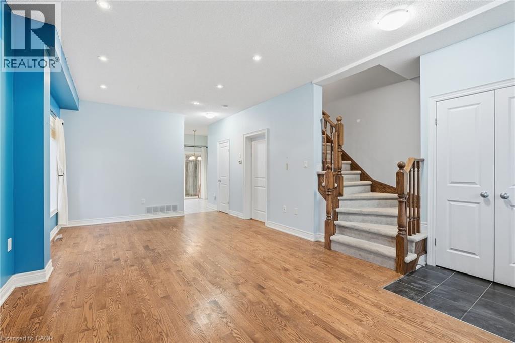 61 Liddycoat Lane, Ancaster, Ontario  L9G 0A7 - Photo 9 - 40794982