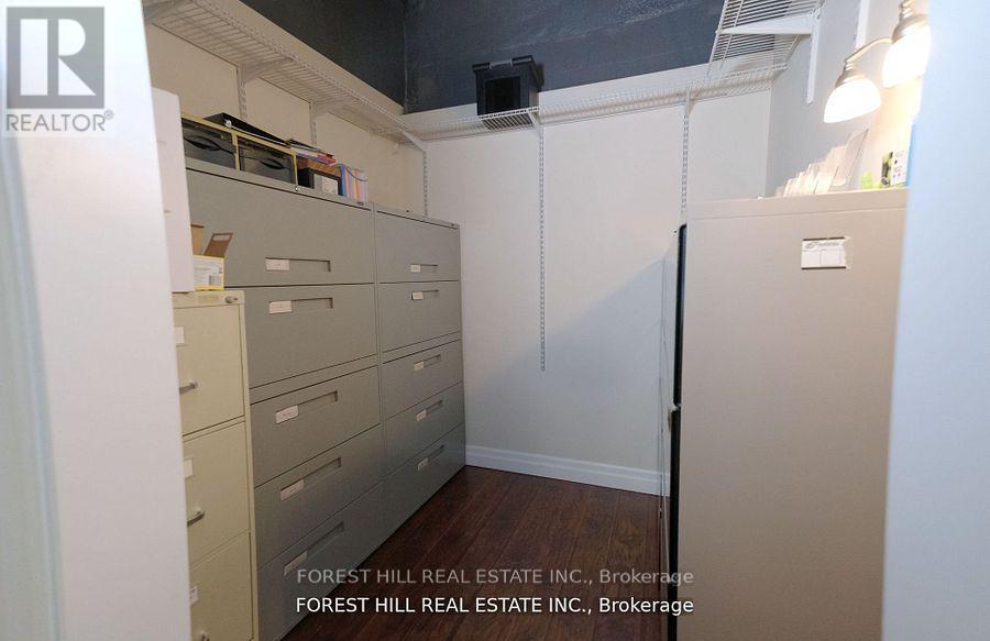 5 - 1211 Gorham Street, Newmarket, Ontario  L3Y 8Y3 - Photo 6 - N12649170