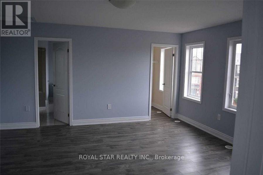 Upper - 54 Baycliffe Crescent, Brampton, Ontario  L7A 3Z3 - Photo 3 - W12649178