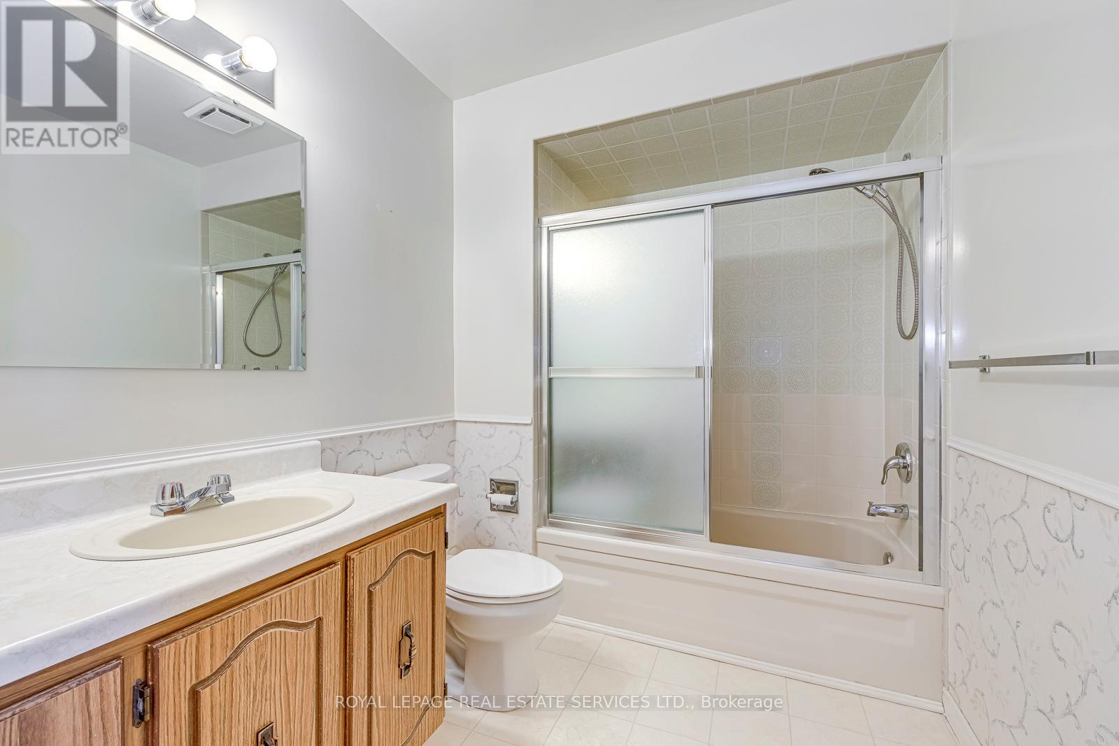 681 Cumberland Avenue, Burlington, Ontario  L7N 2X6 - Photo 15 - W12649180