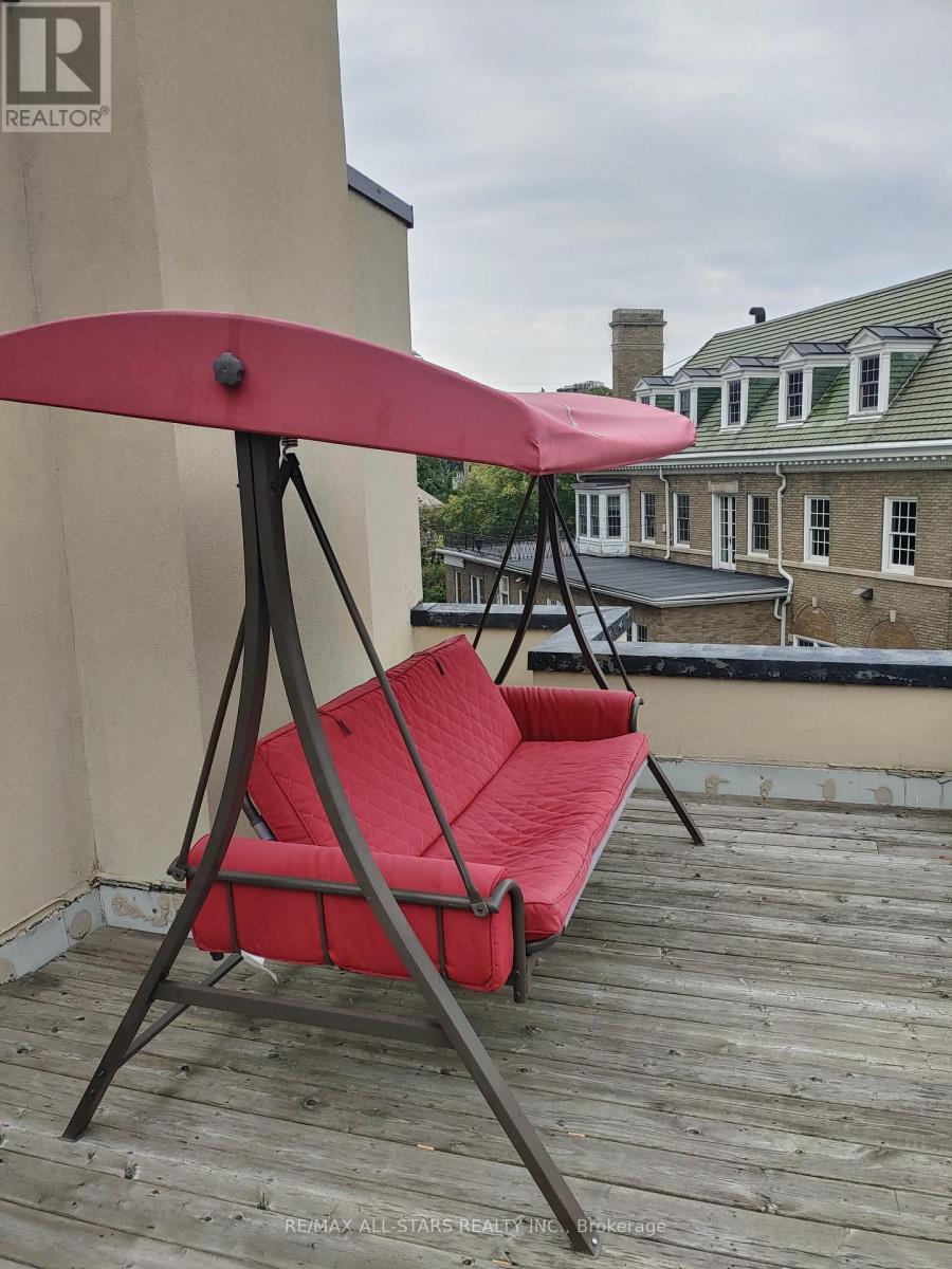 1 St James Place, Hamilton, Ontario  L8P 2N4 - Photo 30 - X12649182