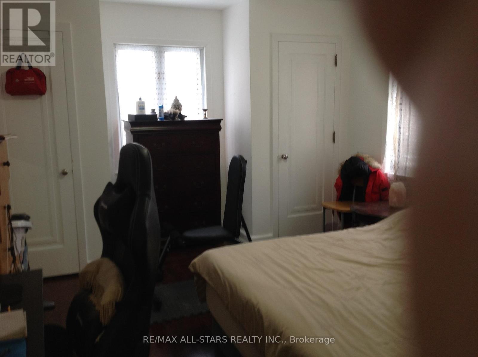 1 St James Place, Hamilton, Ontario  L8P 2N4 - Photo 35 - X12649182