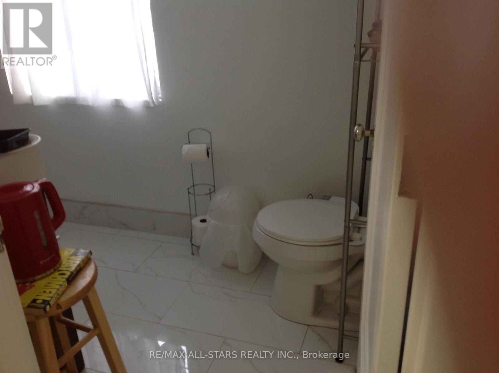 1 St James Place, Hamilton, Ontario  L8P 2N4 - Photo 38 - X12649182