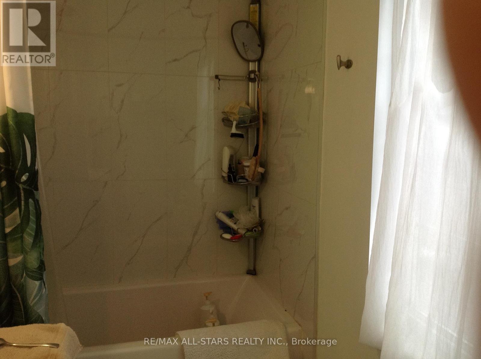 1 St James Place, Hamilton, Ontario  L8P 2N4 - Photo 41 - X12649182