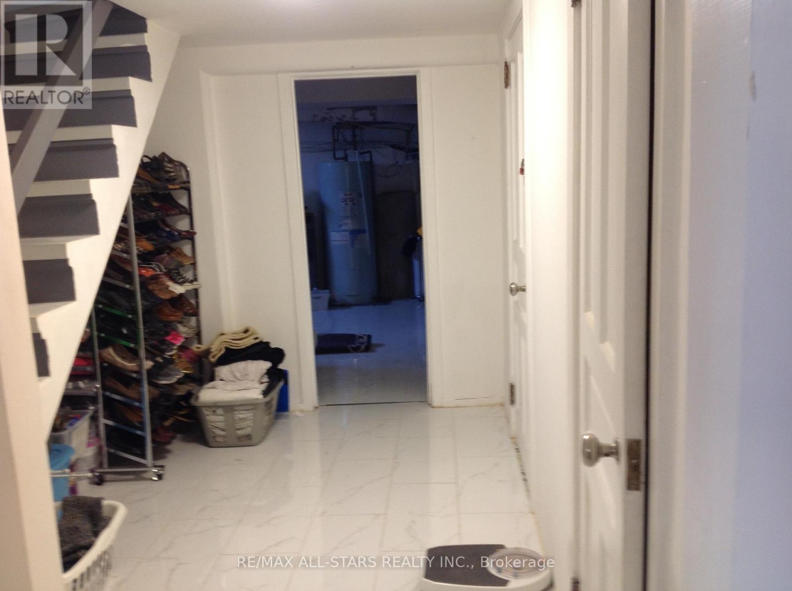 1 St James Place, Hamilton, Ontario  L8P 2N4 - Photo 43 - X12649182