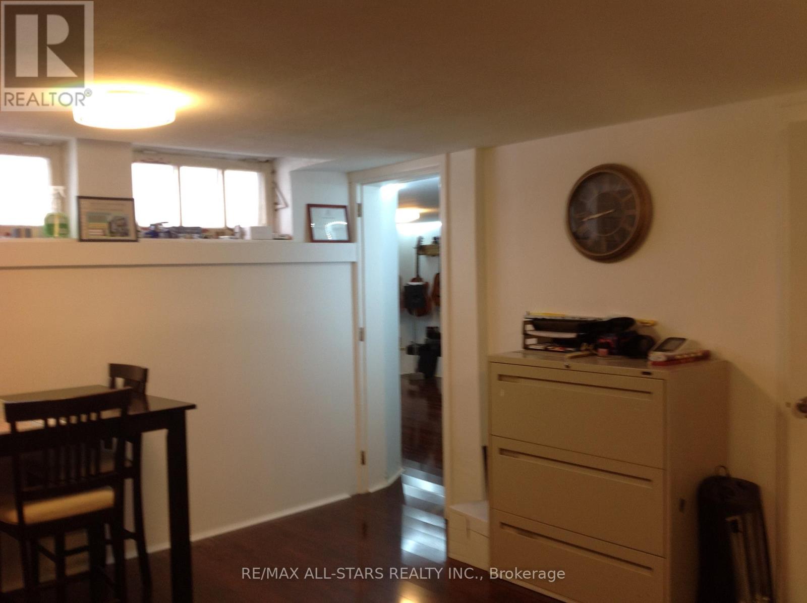 1 St James Place, Hamilton, Ontario  L8P 2N4 - Photo 48 - X12649182