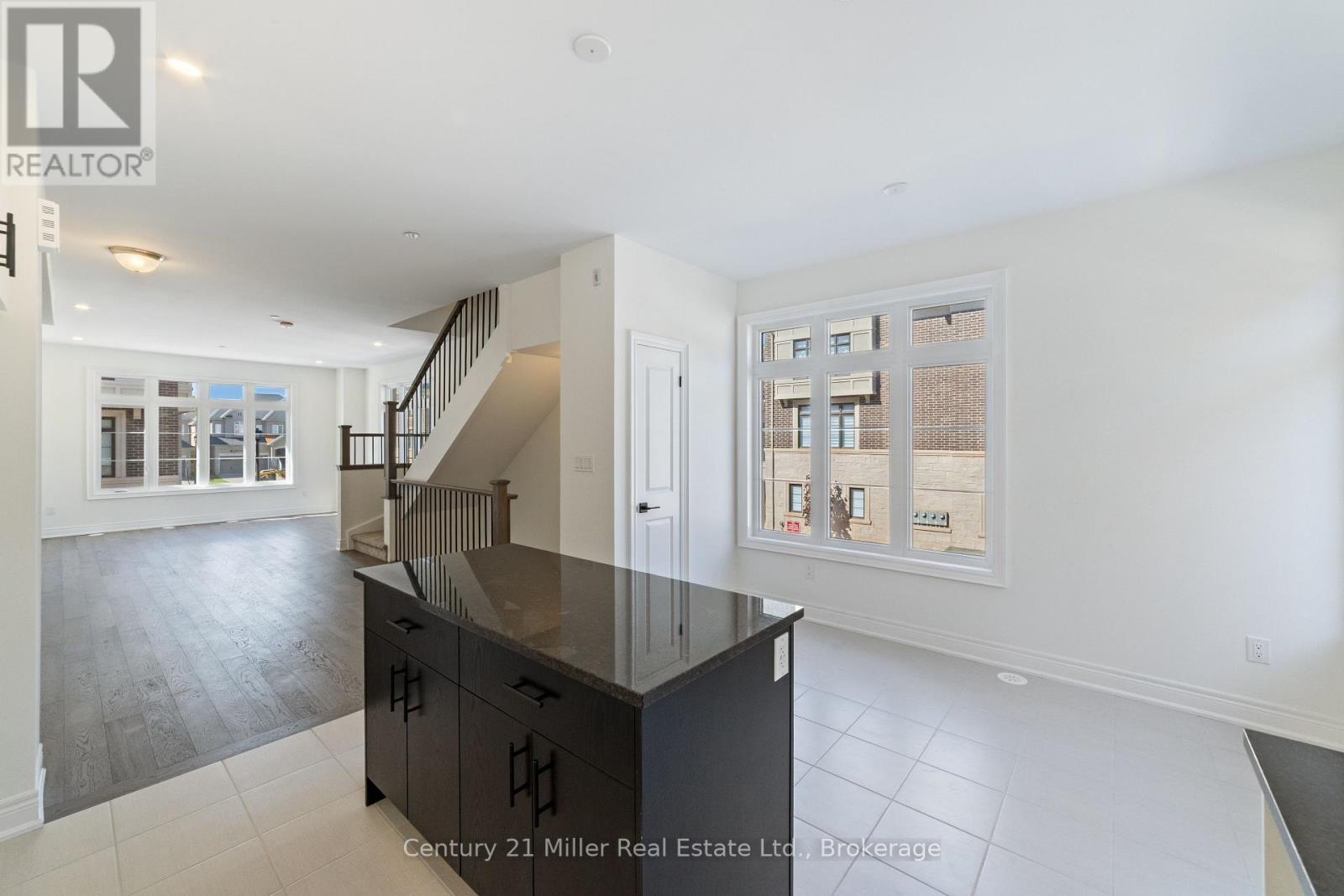 36 - 260 Melody Common, Oakville, Ontario  L6H 8A5 - Photo 8 - W12649202