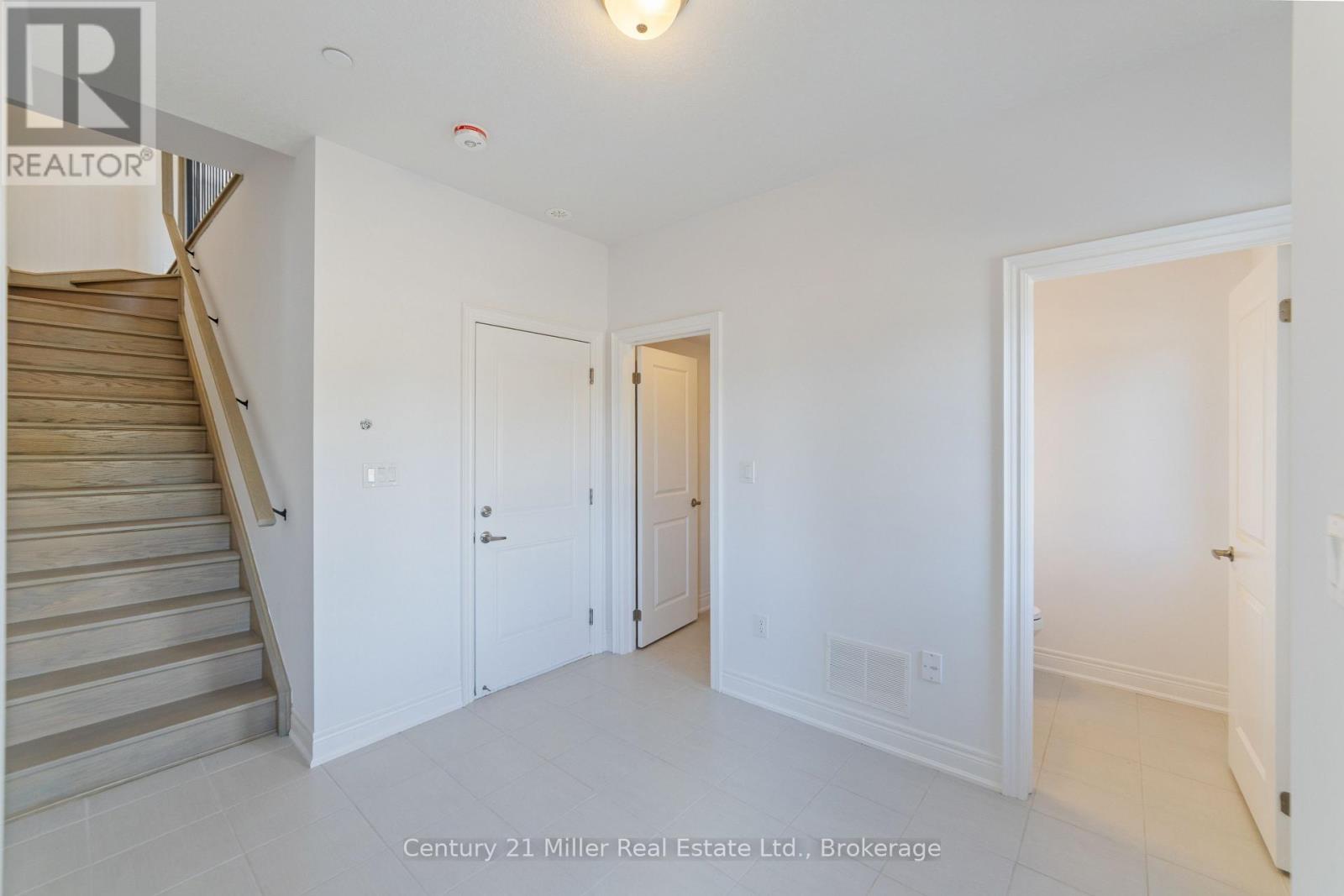 48 - 2140 Trafalgar Road, Oakville, Ontario  L6H 8A5 - Photo 24 - W12649224