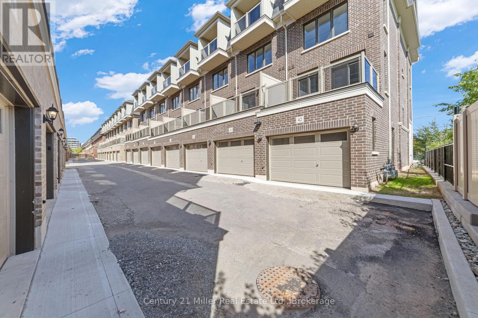 48 - 2140 Trafalgar Road, Oakville, Ontario  L6H 8A5 - Photo 42 - W12649224