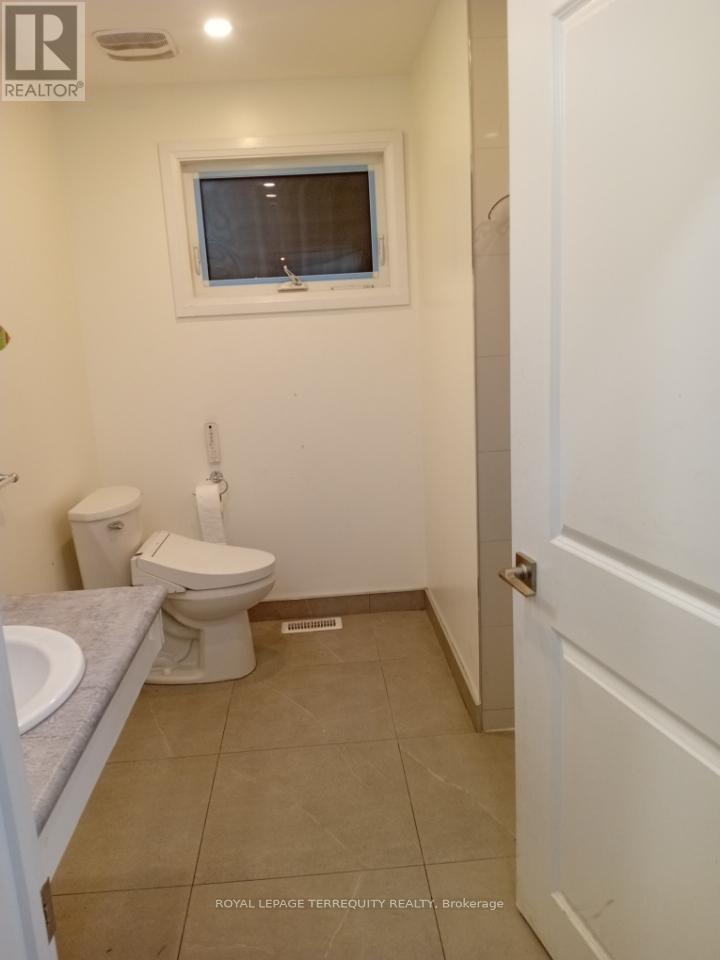 39 Earlton Road, Toronto, Ontario  M1T 2R4 - Photo 22 - E12635958