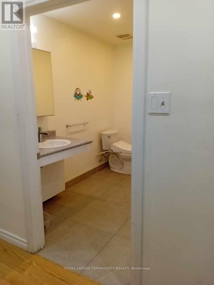 39 Earlton Road, Toronto, Ontario  M1T 2R4 - Photo 23 - E12635958