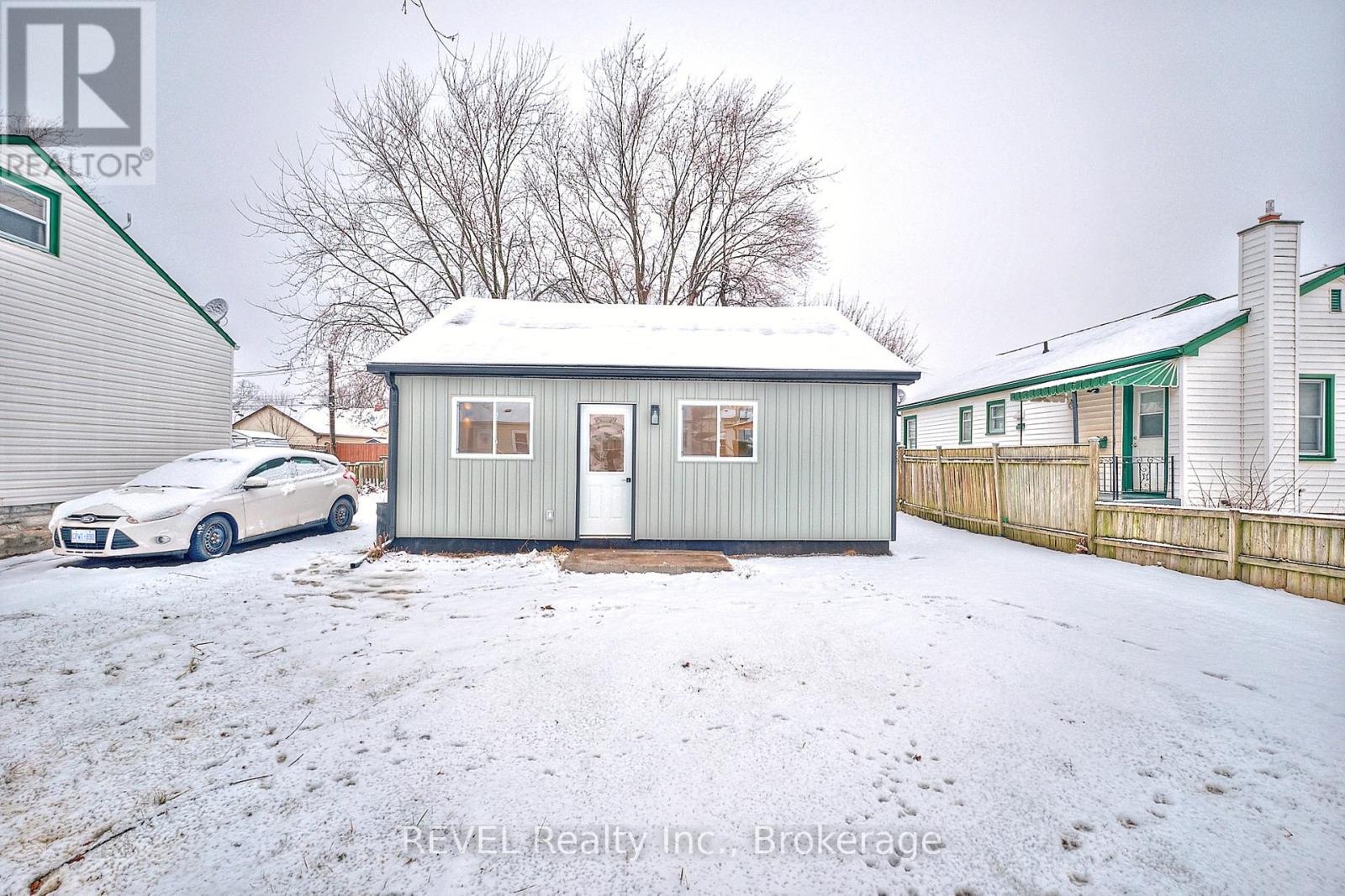 406 HENNEPIN AVENUE, welland (lincoln/crowland), Ontario