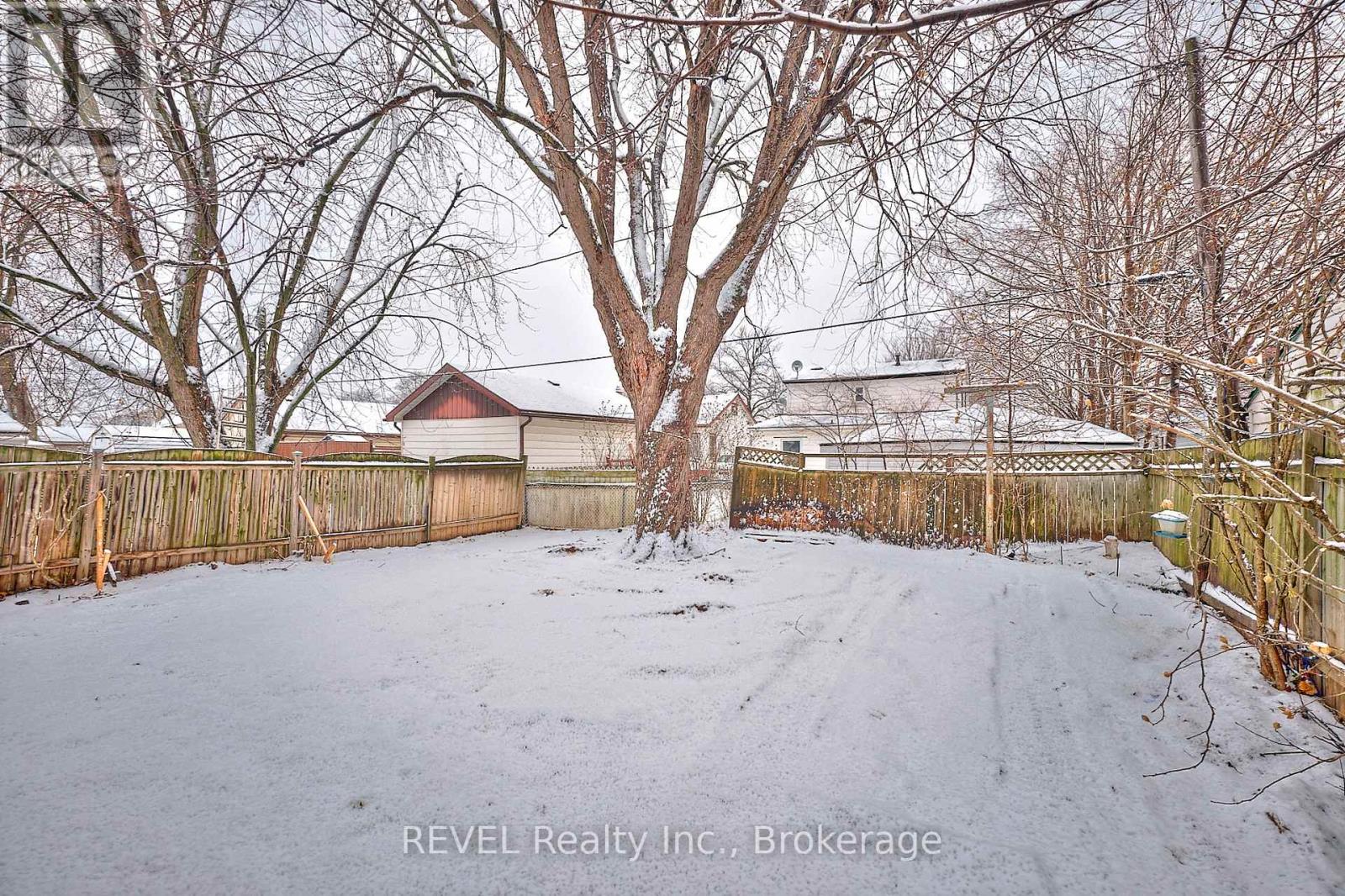 406 Hennepin Avenue, Welland (Lincoln/crowland), Ontario  L3B 4T5 - Photo 19 - X12649230