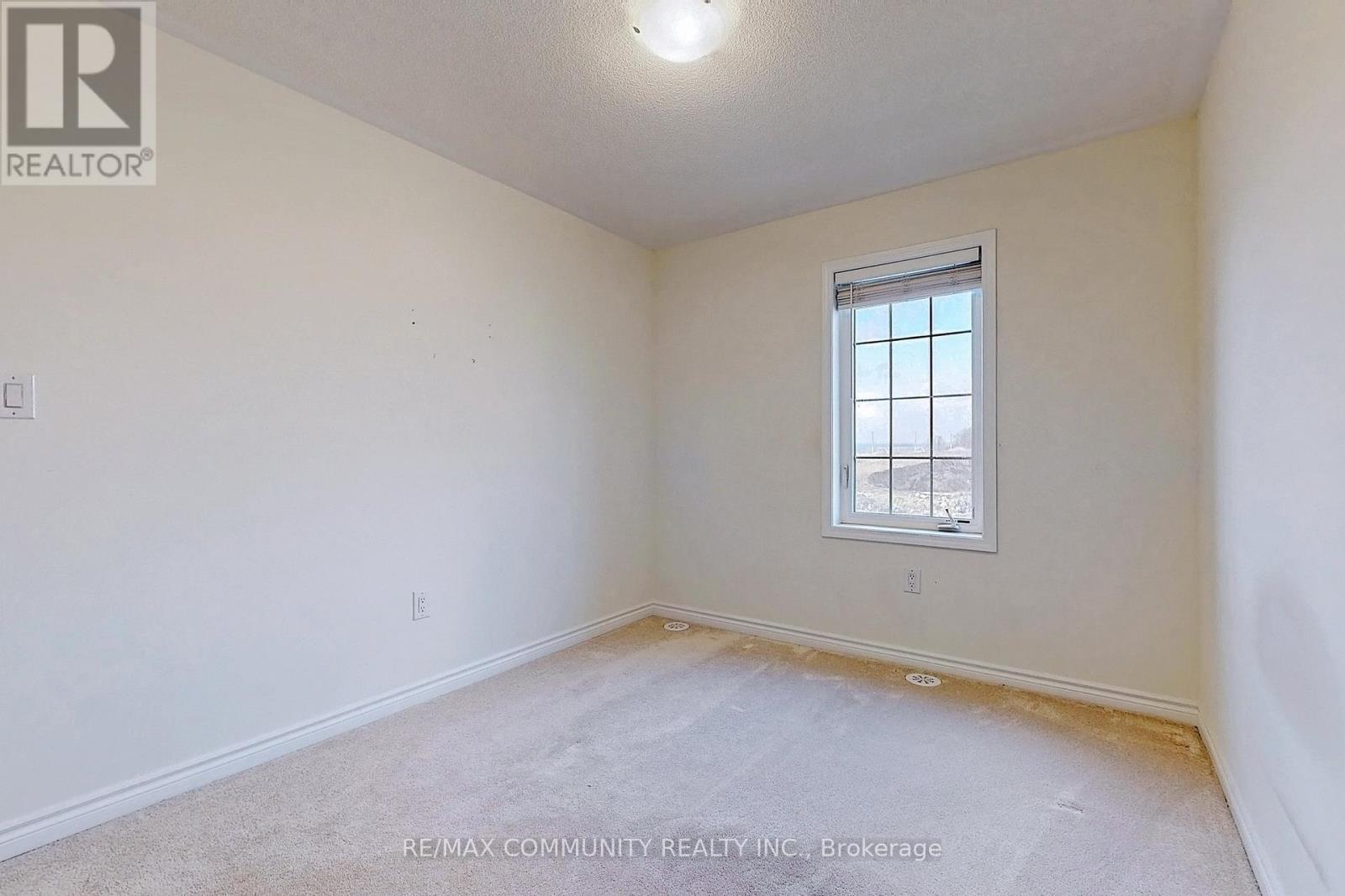 12 Fiesta Way, Whitby, Ontario  L1P 0H9 - Photo 31 - E12649204