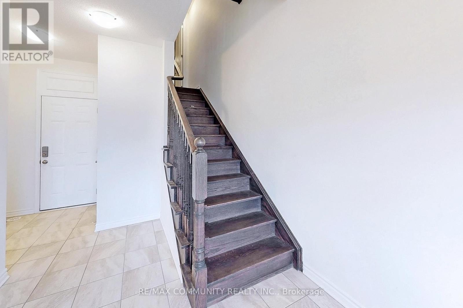 12 Fiesta Way, Whitby, Ontario  L1P 0H9 - Photo 36 - E12649204