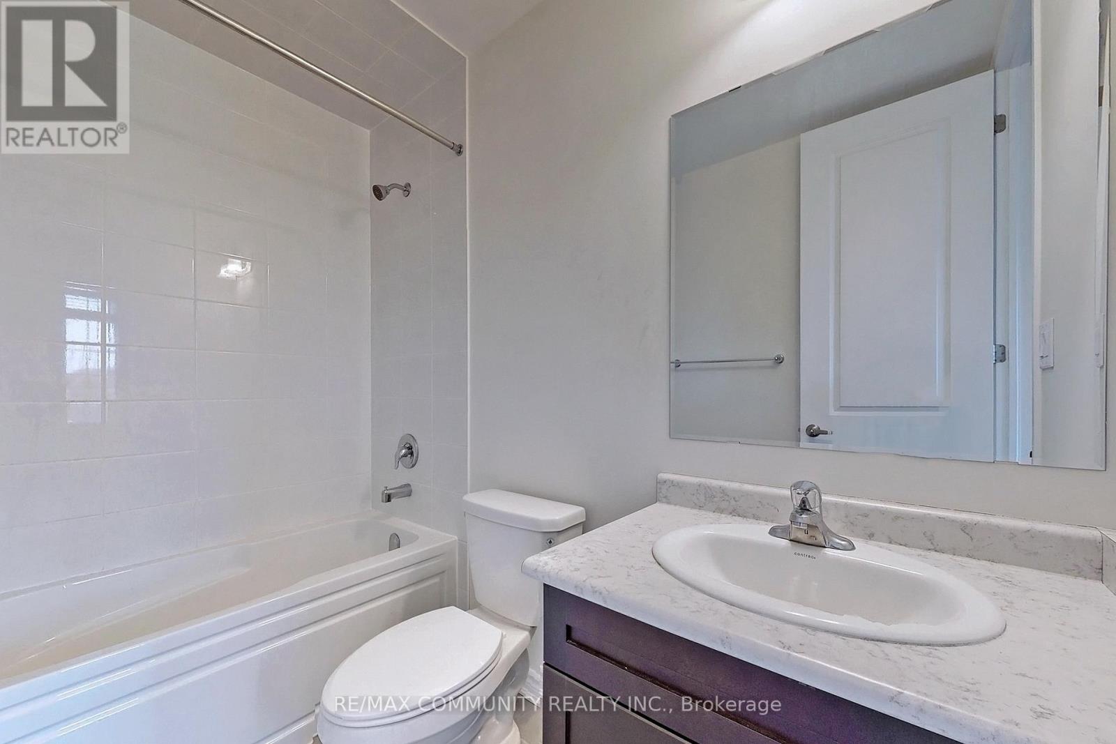 12 Fiesta Way, Whitby, Ontario  L1P 0H9 - Photo 40 - E12649204