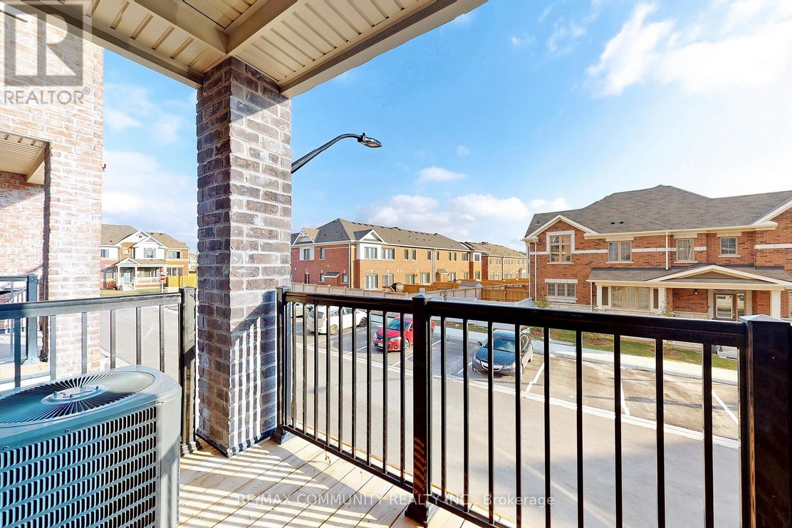 12 Fiesta Way, Whitby, Ontario  L1P 0H9 - Photo 46 - E12649204