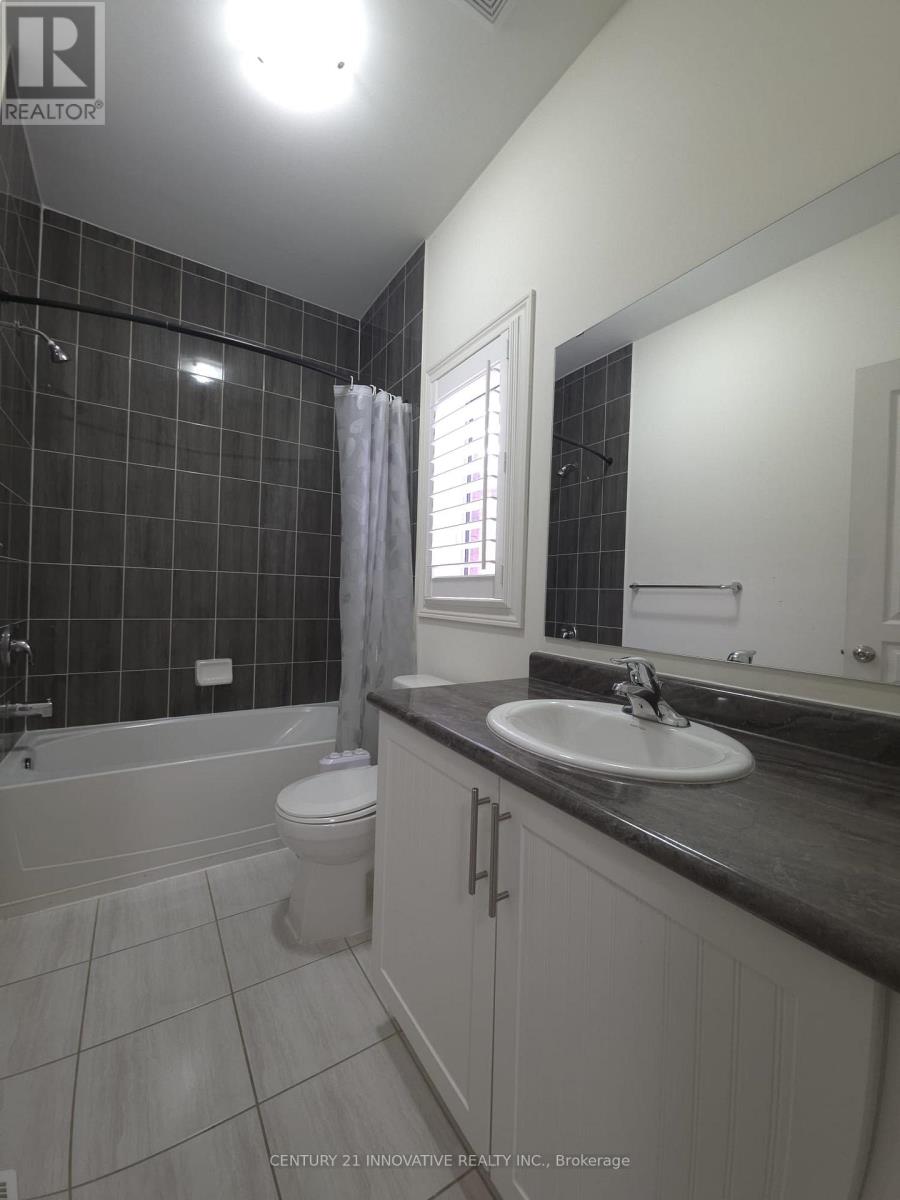 86 Humberstone Crescent, Brampton (Northwest Brampton), Ontario  L7A 4C1 - Photo 12 - W12649226