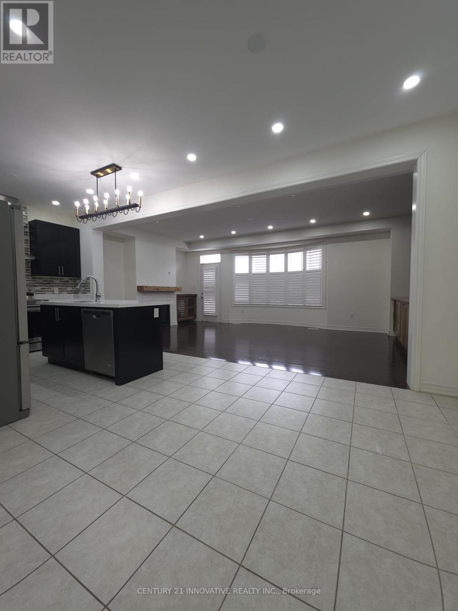 86 Humberstone Crescent, Brampton (Northwest Brampton), Ontario  L7A 4C1 - Photo 5 - W12649226