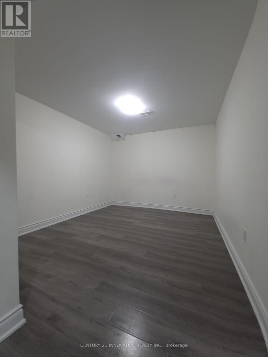 86 Humberstone Crescent, Brampton (Northwest Brampton), Ontario  L7A 4C1 - Photo 6 - W12649232