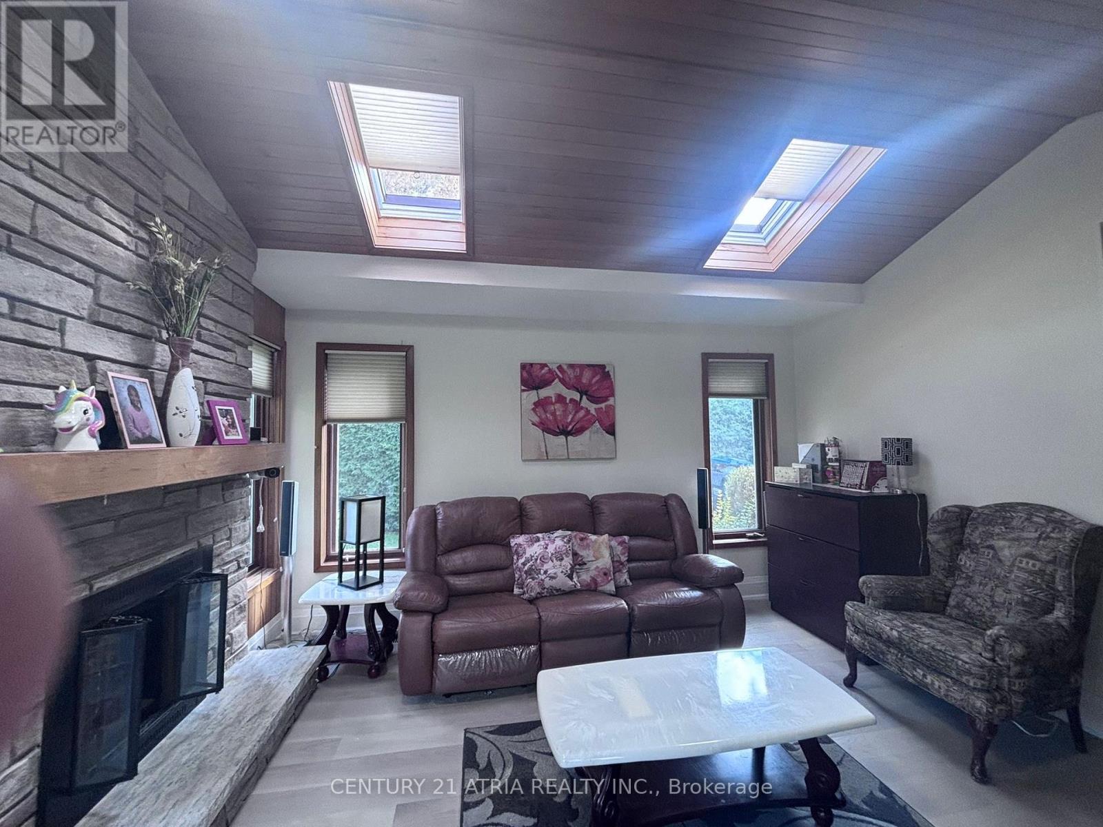 Room 1 - 18 Staveley Crescent, Brampton, Ontario  L6W 2R9 - Photo 9 - W12647550