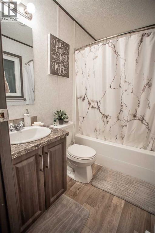 17 Driftwood Drive, High Level, Alberta  T0H 1Z0 - Photo 7 - A2275284