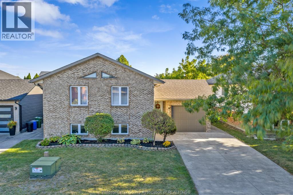 MLS# 25032016: 8078 FAHOLO, Windsor, Canada