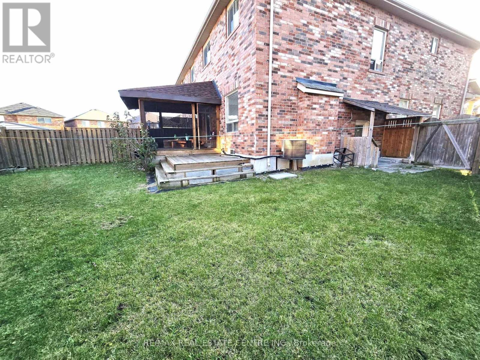 25 Commodore Drive, Brampton, Ontario  L6X 0S5 - Photo 22 - W12558362