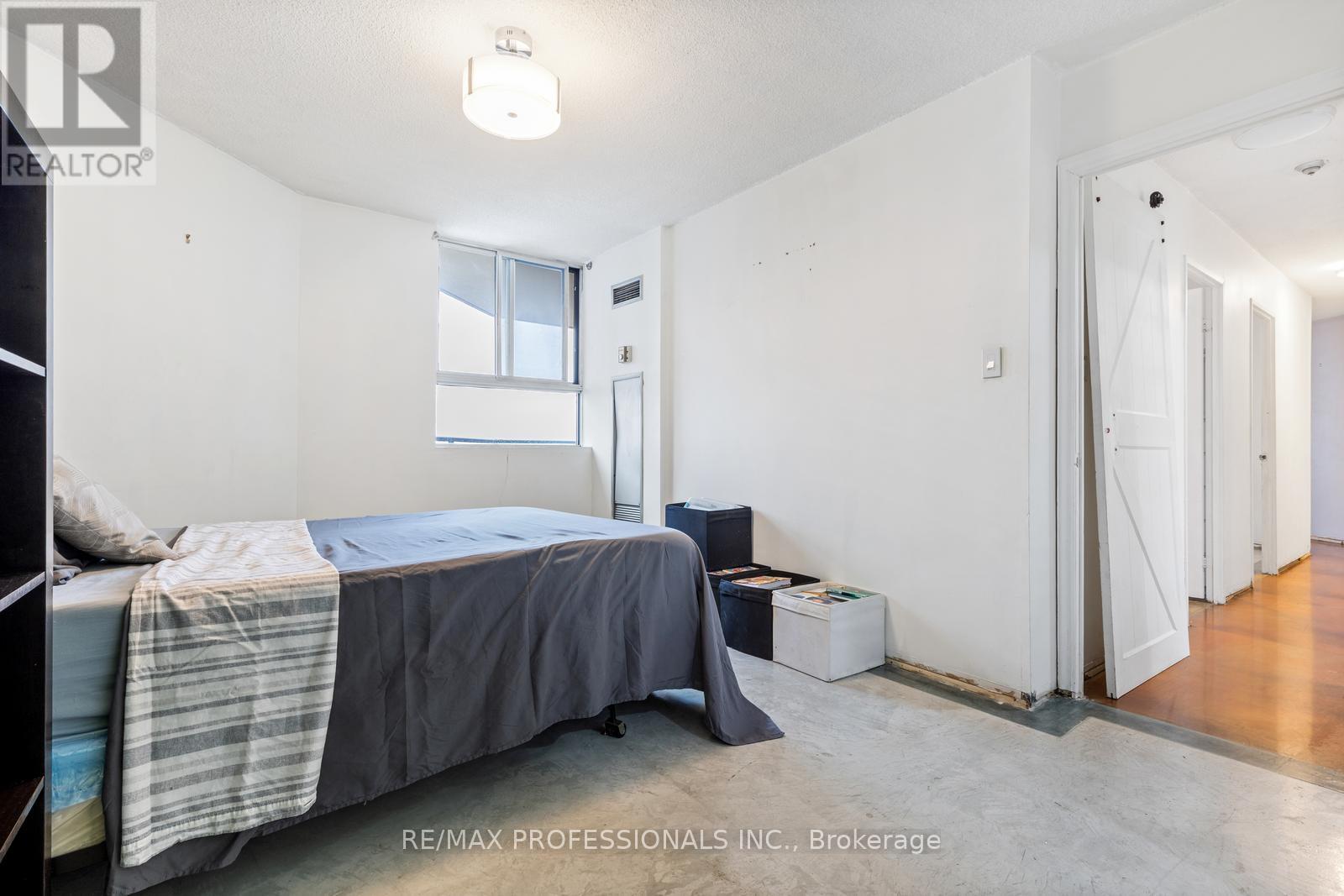 1210 - 234 Albion Road, Toronto (Elms-Old Rexdale), Ontario  M9W 6A5 - Photo 13 - W12643894