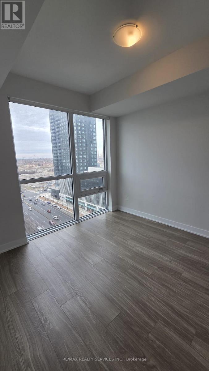 1110 - 430 Square One Drive, Mississauga, Ontario  L5B 0L6 - Photo 10 - W12649238