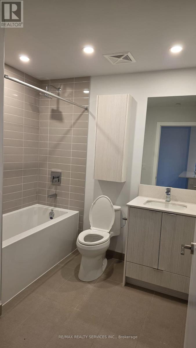 1110 - 430 Square One Drive, Mississauga, Ontario  L5B 0L6 - Photo 15 - W12649238