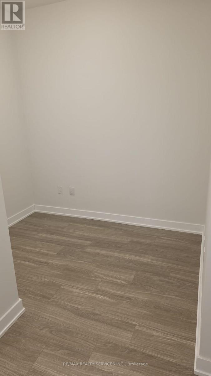 1110 - 430 Square One Drive, Mississauga, Ontario  L5B 0L6 - Photo 19 - W12649238