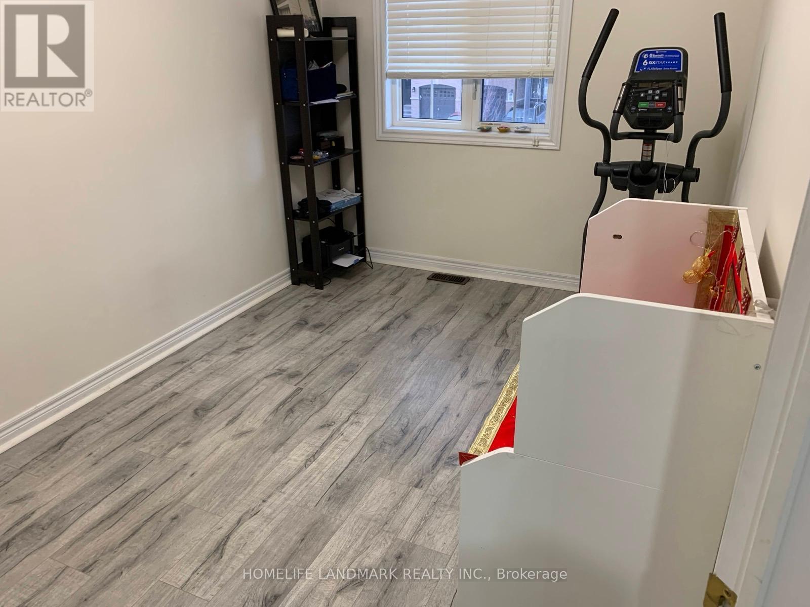 7368 Saint Barbara Boulevard, Mississauga, Ontario  L5W 0C3 - Photo 18 - W12649244