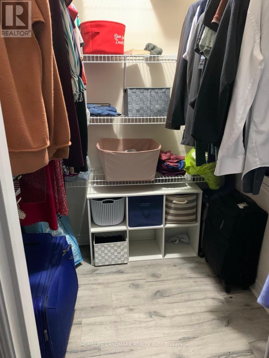 7368 Saint Barbara Boulevard, Mississauga, Ontario  L5W 0C3 - Photo 24 - W12649244