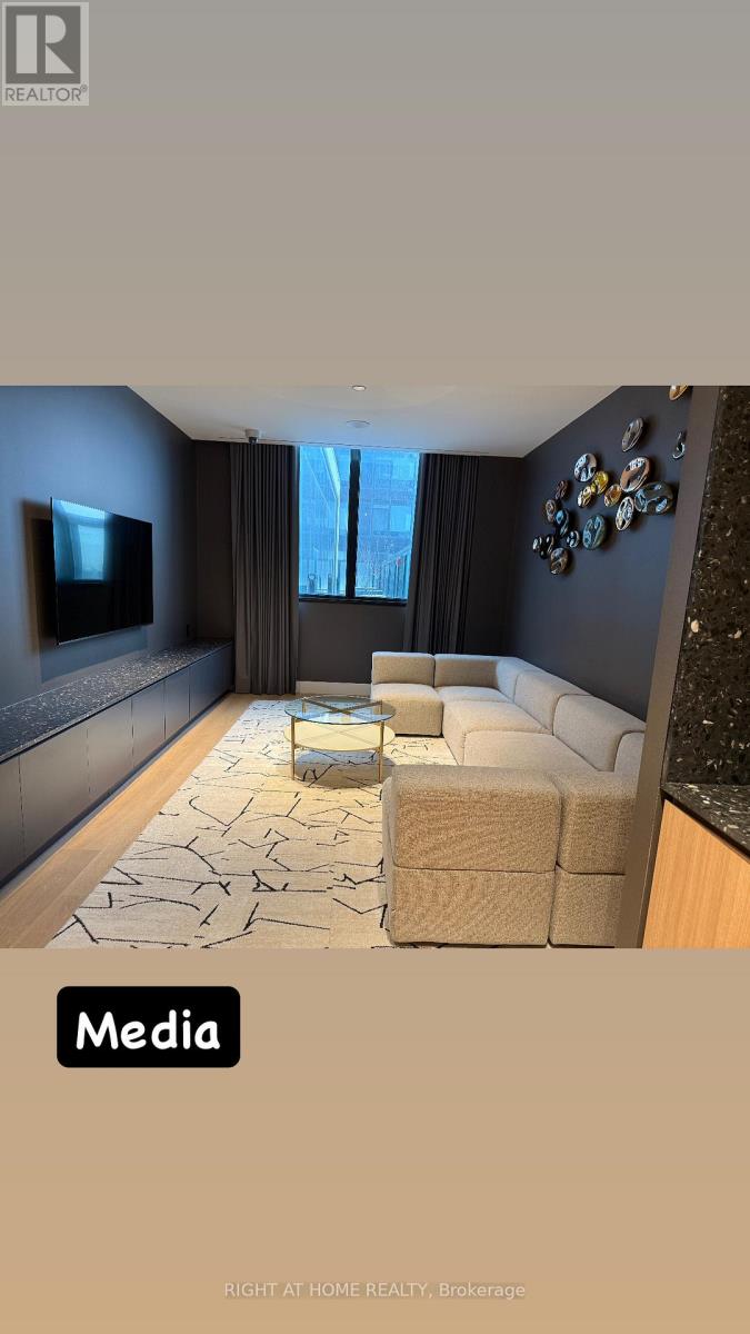 4008 - 395 Square One Drive, Mississauga, Ontario  L5B 0G6 - Photo 28 - W12649256