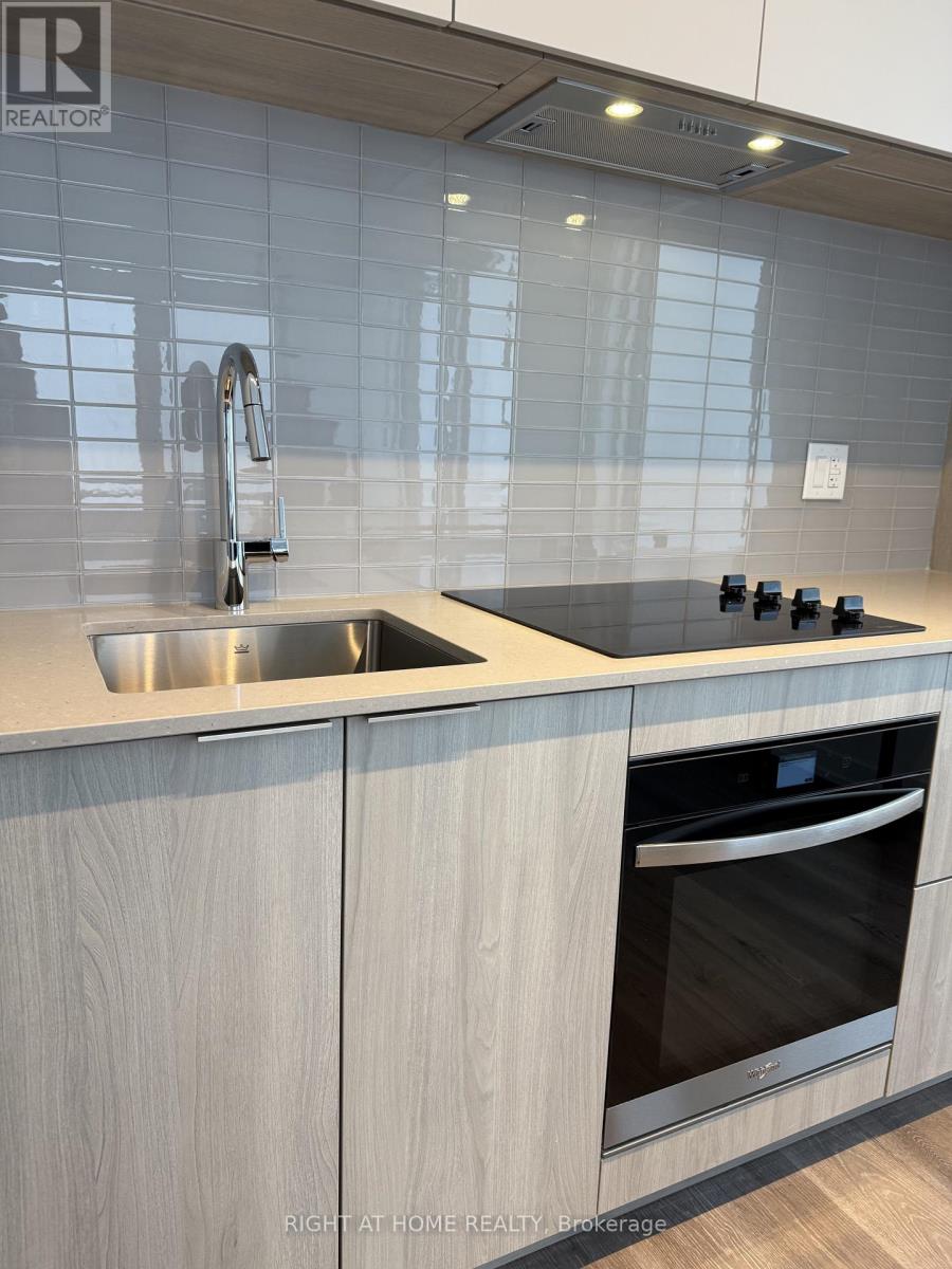 4008 - 395 Square One Drive, Mississauga, Ontario  L5B 0G6 - Photo 3 - W12649256