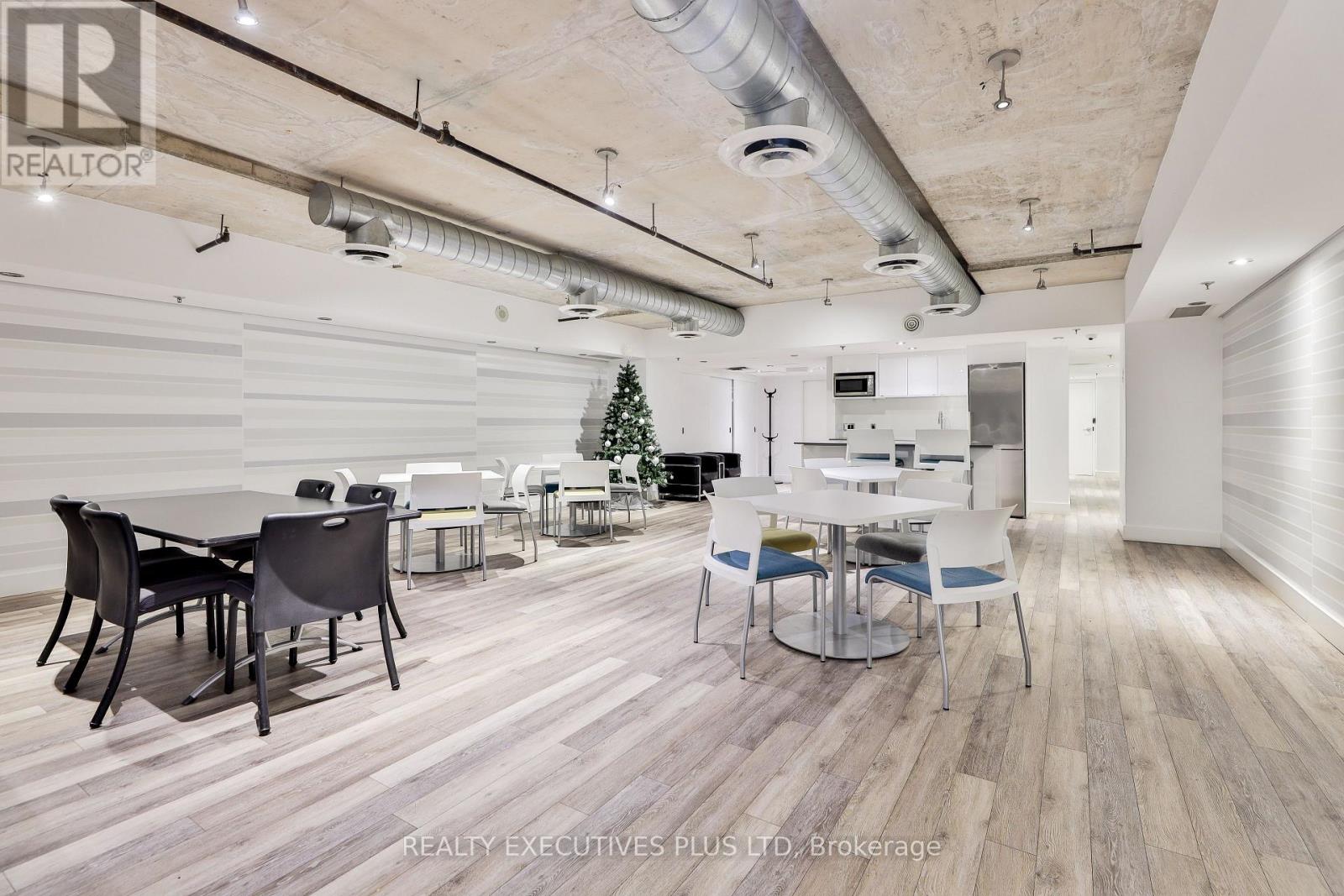 418 - 388 Richmond Street W, Toronto, Ontario  M5V 3P1 - Photo 22 - C12649296