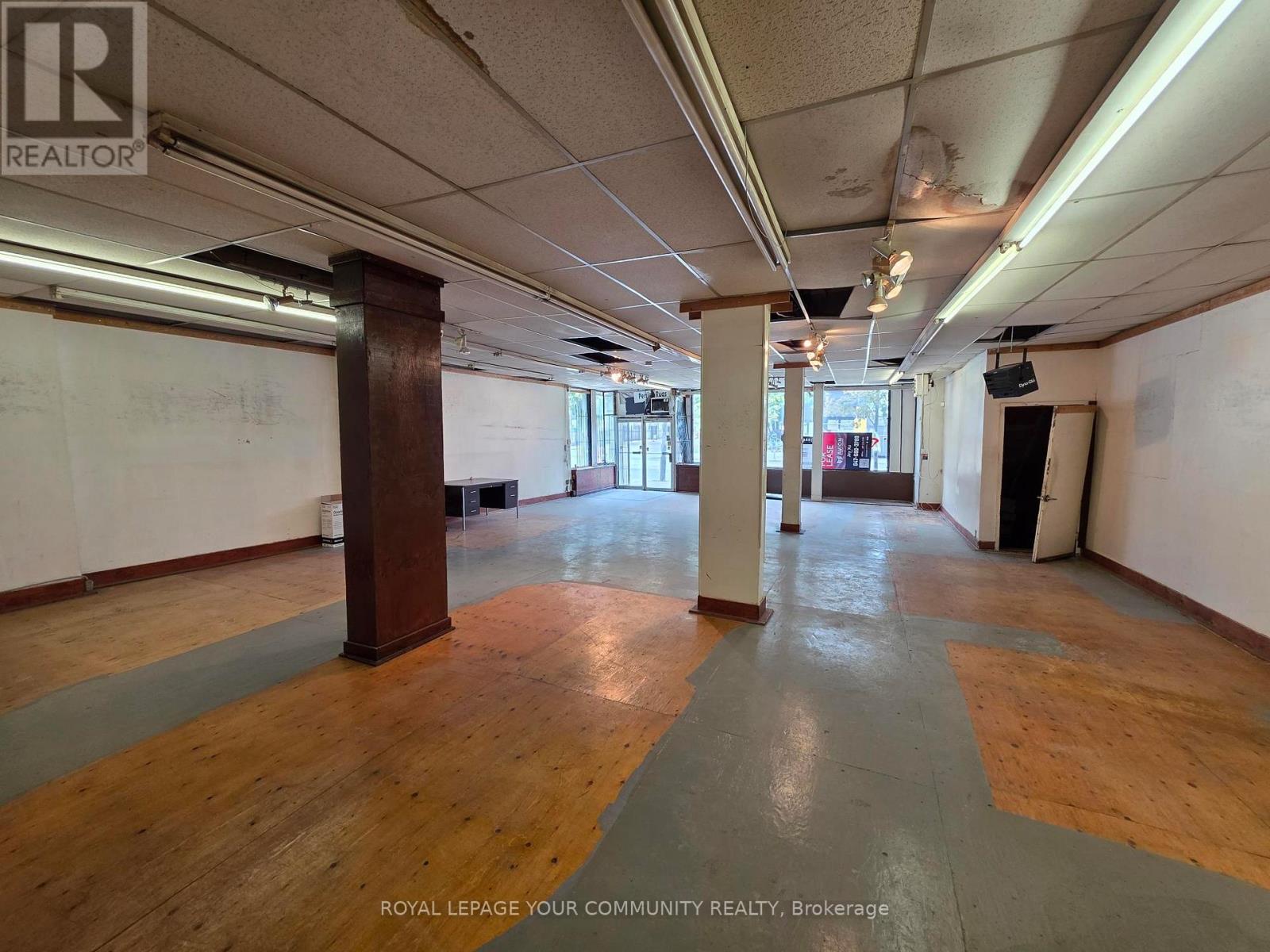 167 Queen Street E, Toronto, Ontario  M5A 1S2 - Photo 5 - C12649306