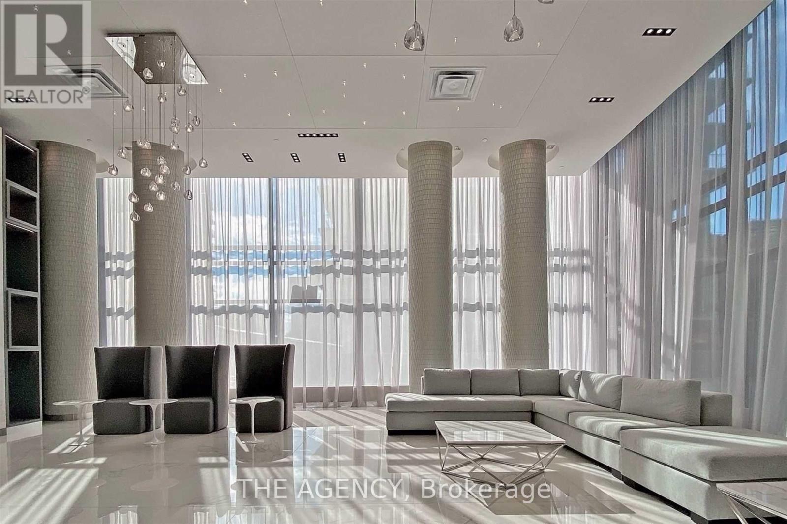 203 - 75 Oneida Crescent Nw, Richmond Hill, Ontario  L4B 0N3 - Photo 10 - N12649302