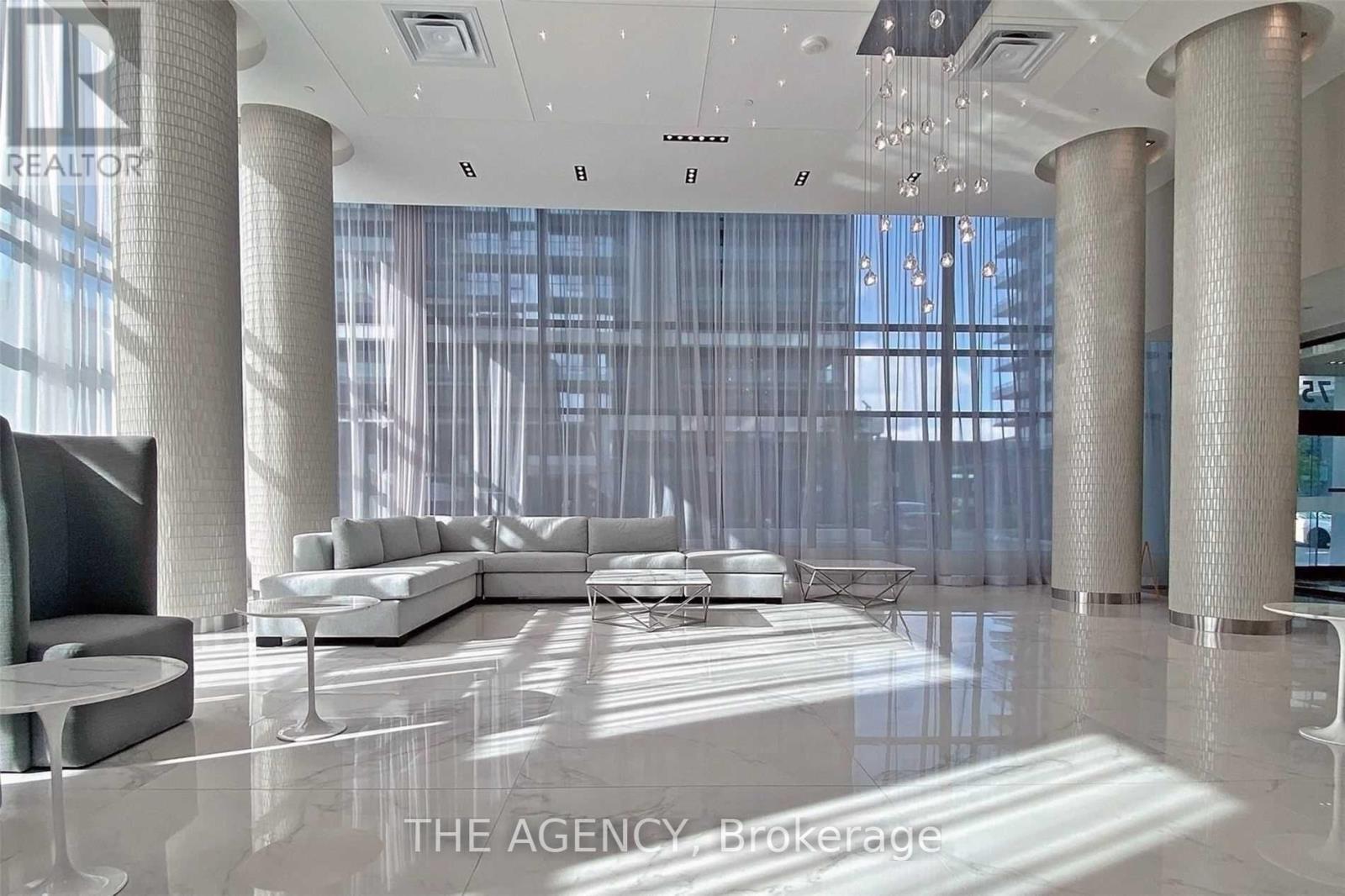 203 - 75 Oneida Crescent Nw, Richmond Hill, Ontario  L4B 0N3 - Photo 8 - N12649302