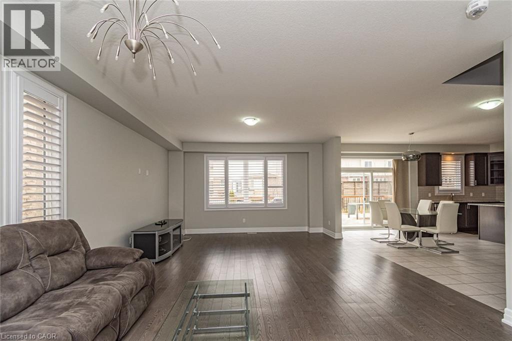 558 Sundew Drive, Waterloo, Ontario  N2V 0B8 - Photo 4 - 40795009