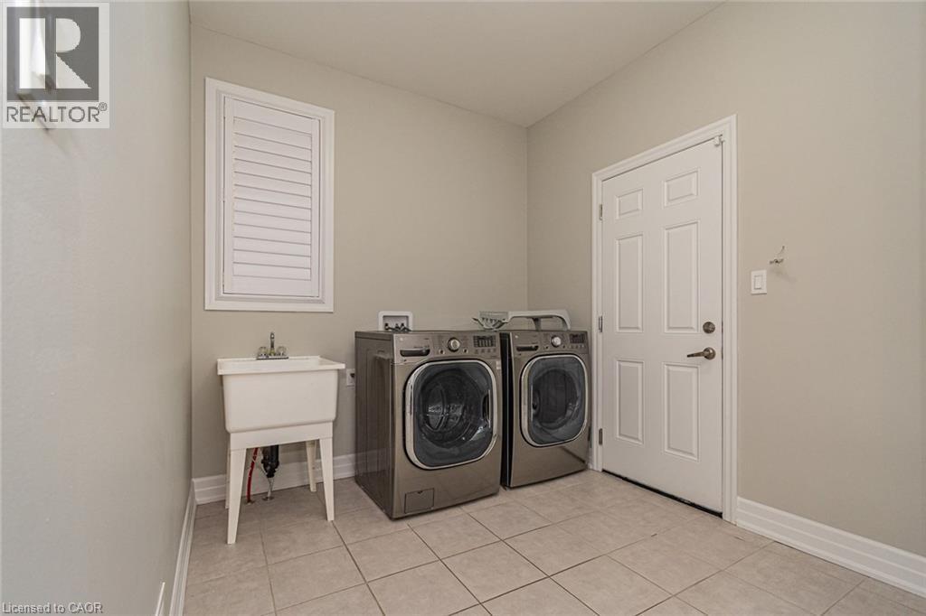 558 Sundew Drive, Waterloo, Ontario  N2V 0B8 - Photo 7 - 40795009