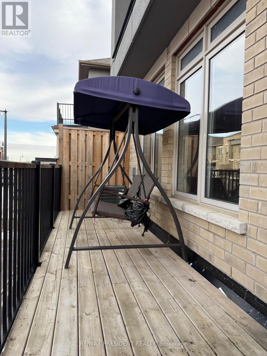 27 Arrowview Drive, Brampton, Ontario  L7A 5H6 - Photo 10 - W12649268