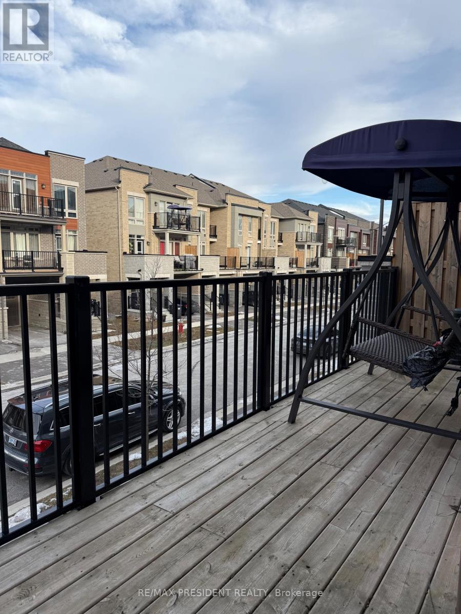 27 Arrowview Drive, Brampton, Ontario  L7A 5H6 - Photo 14 - W12649268