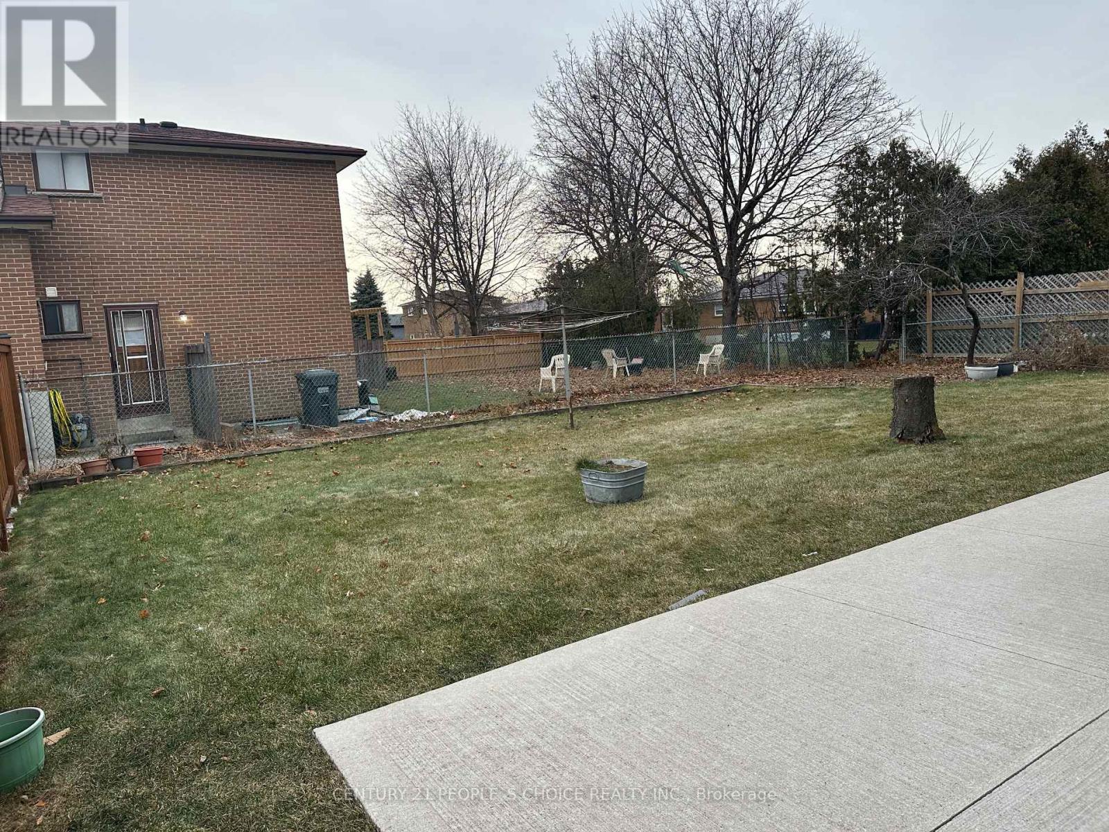 7490 Middleshire Drive, Mississauga (Malton), Ontario  L4T 3S2 - Photo 48 - W12649272