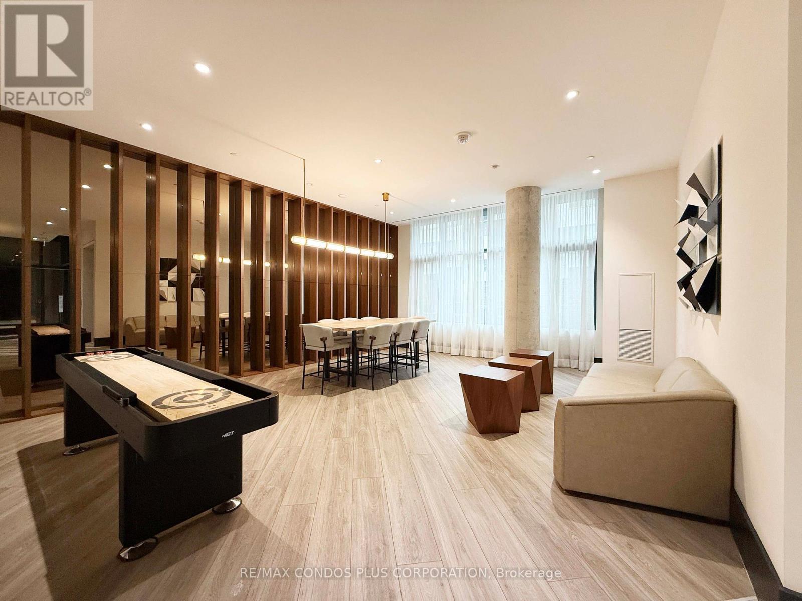 402 - 1808 St Clair Avenue W, Toronto (Weston-Pellam Park), Ontario  M6N 0C1 - Photo 14 - W12649276