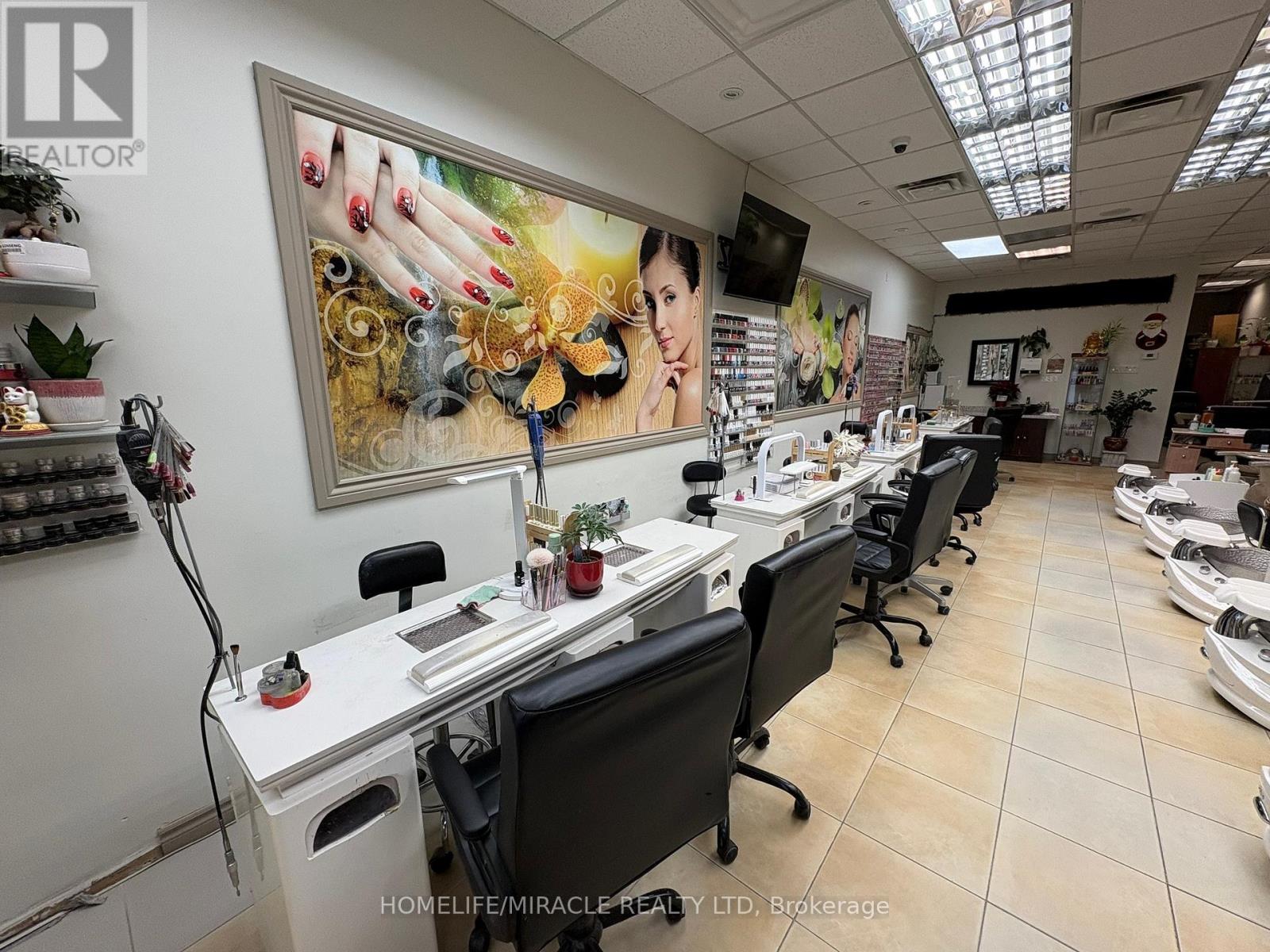 11 - 0 Steeles Avenue, Brampton (Fletcher's Creek South), Ontario  L6W 4J6 - Photo 5 - W12649286