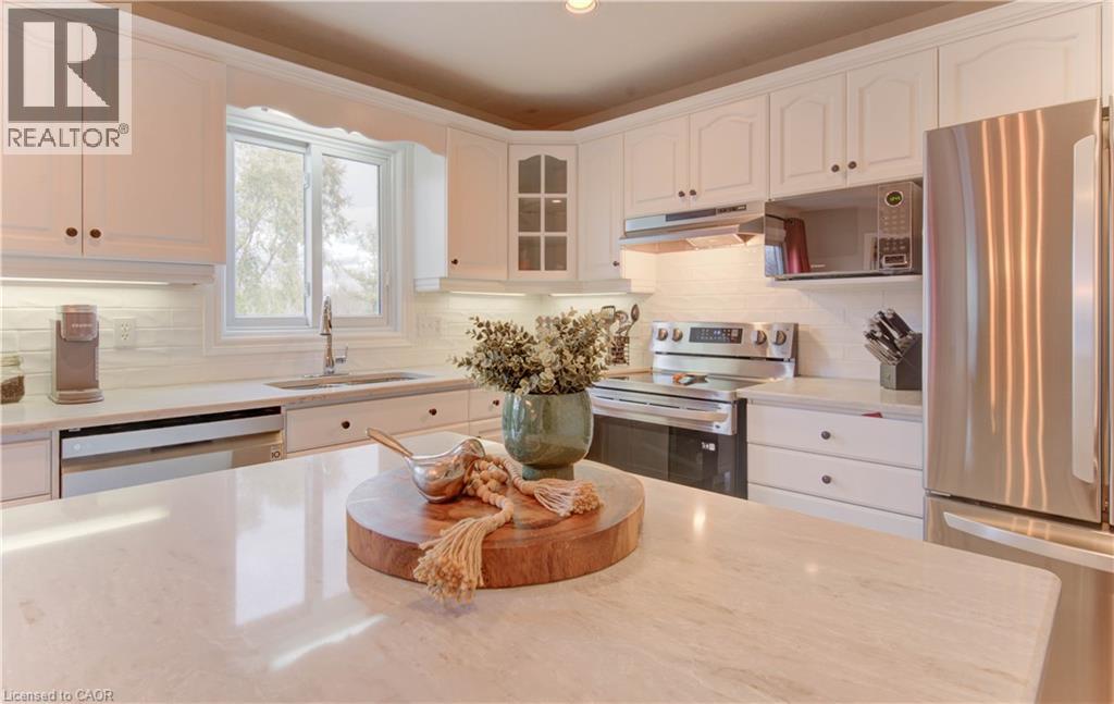 396 Otterbein Road, Kitchener, Ontario  N2B 3V8 - Photo 13 - 40794082