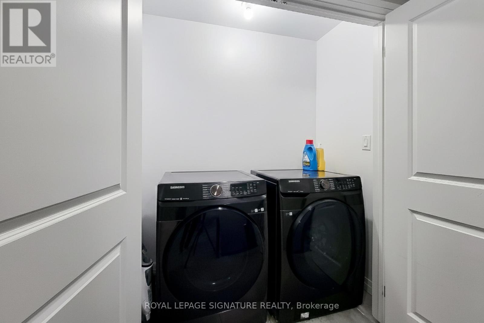 4885 Pettit Avenue, Niagara Falls, Ontario  L2E 0B7 - Photo 4 - X12649270